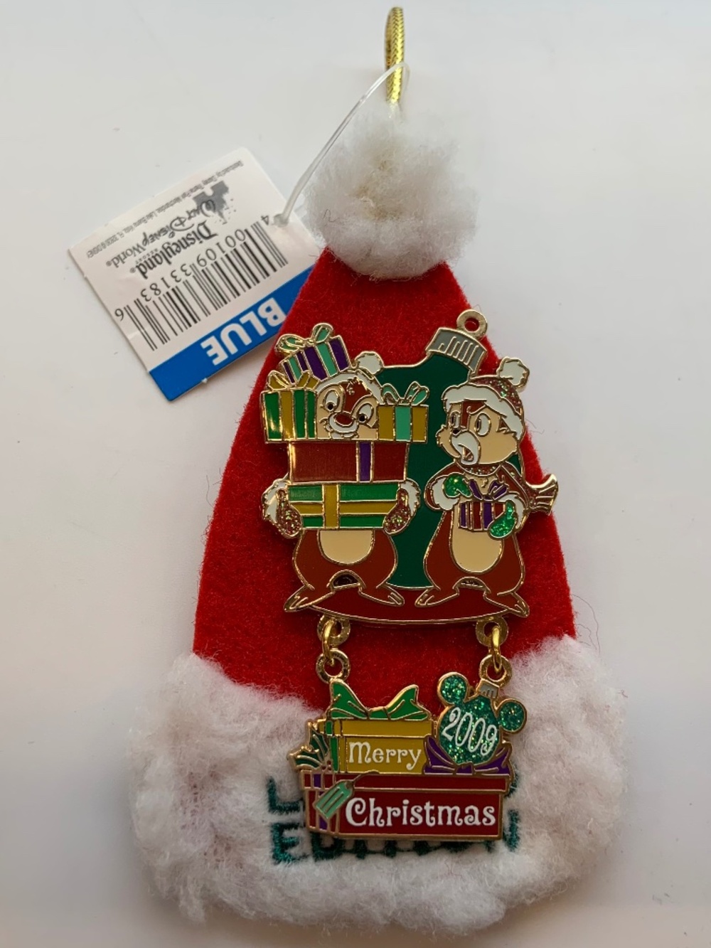 Disney Parks Chip & Dale Merry Christmas Santa Hat Limited Edition Pin & Patch